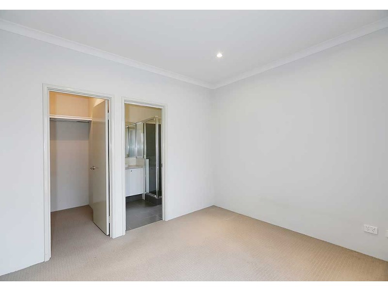 3/3 Kaoriki Court, Maida Vale WA 6057
