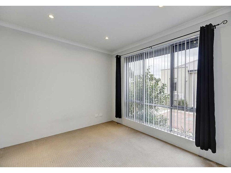 3/3 Kaoriki Court, Maida Vale WA 6057
