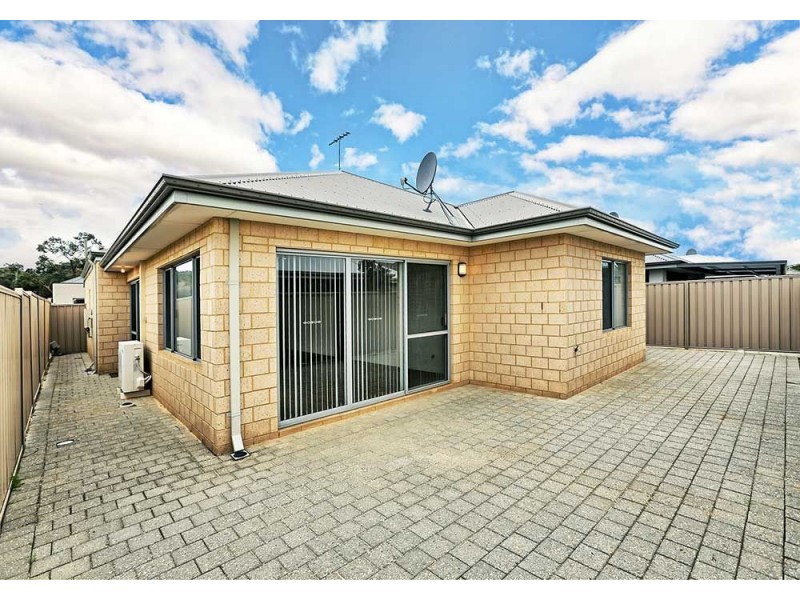 3/3 Kaoriki Court, Maida Vale WA 6057