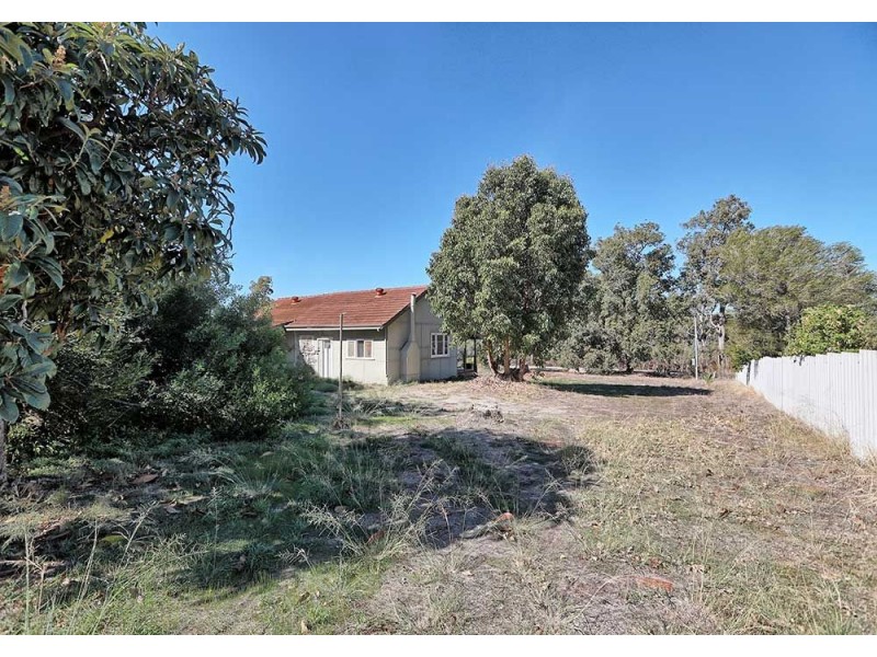 19 Hovea Crescent, Walliston WA 6076