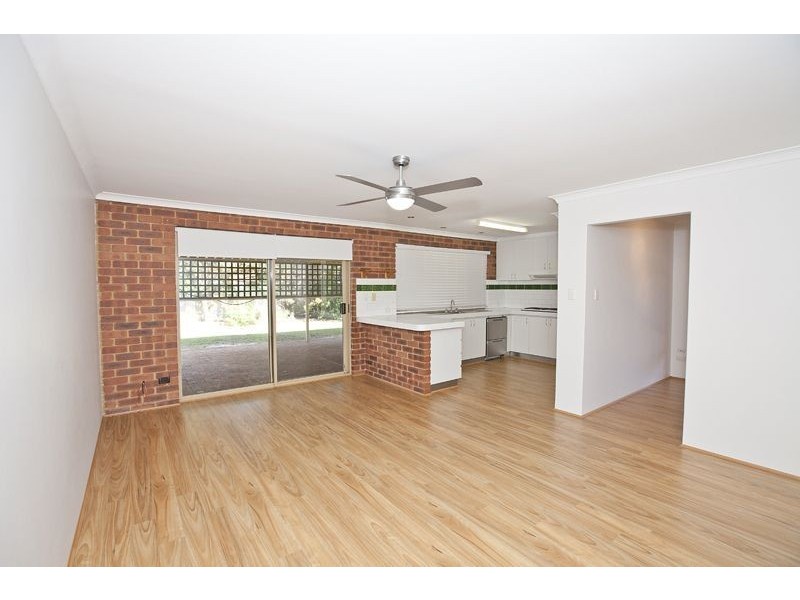 11 Madison Close, Middle Swan WA 6056