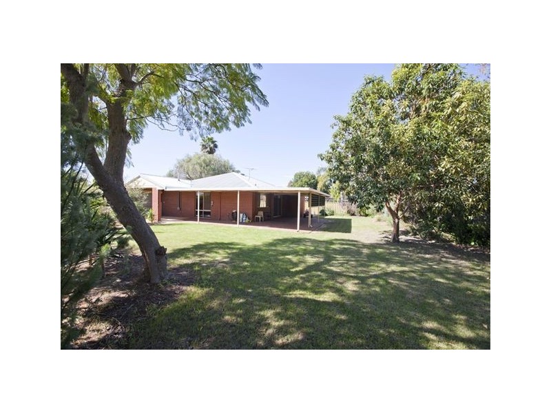 11 Madison Close, Middle Swan WA 6056