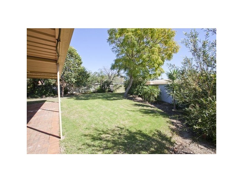 11 Madison Close, Middle Swan WA 6056