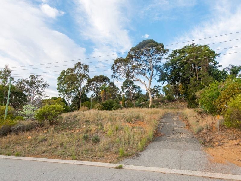 8 Gray Road, Gooseberry Hill WA 6076