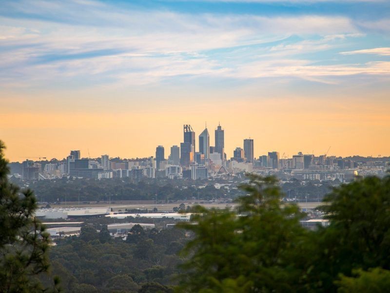 8 Gray Road, Gooseberry Hill WA 6076