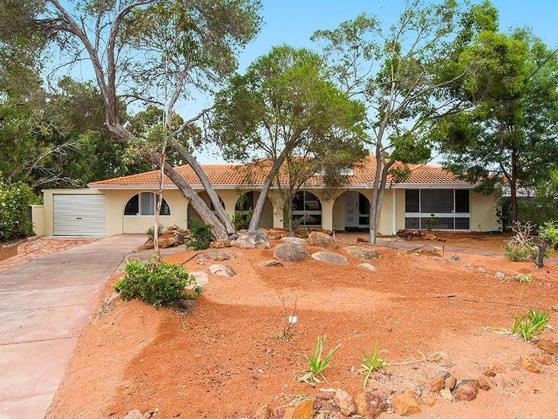 3 Pipers Place, Kalamunda WA 6076
