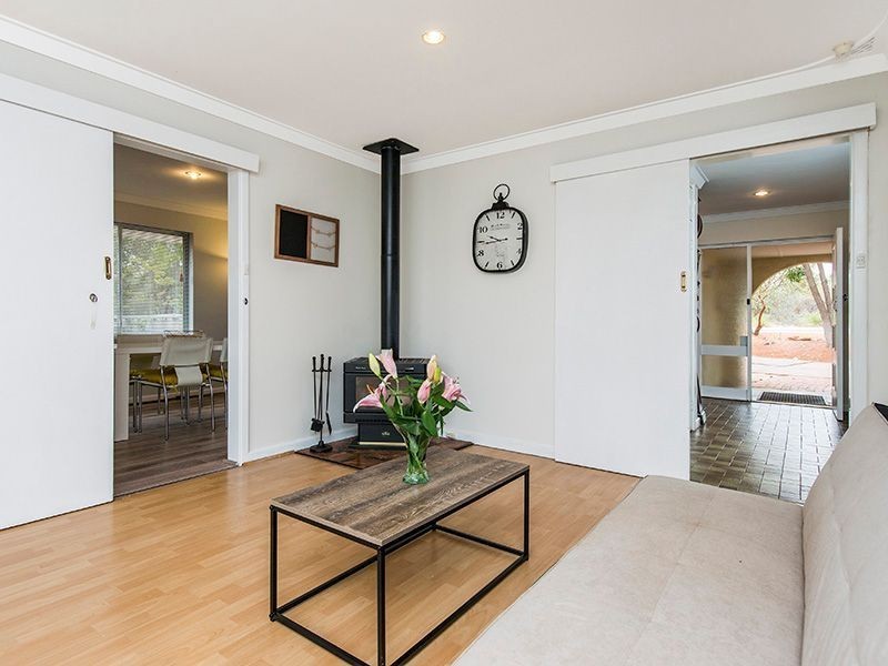 3 Pipers Place, Kalamunda WA 6076