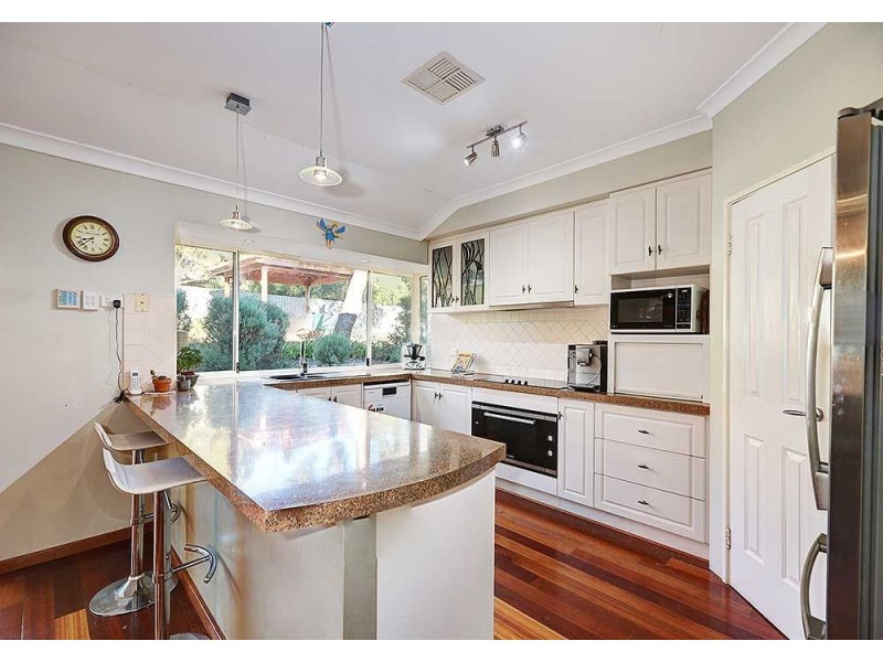 73 Connor Road, Lesmurdie WA 6076