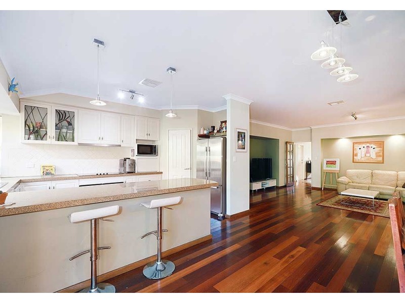 73 Connor Road, Lesmurdie WA 6076