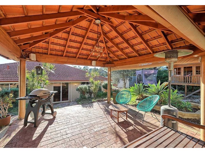 73 Connor Road, Lesmurdie WA 6076