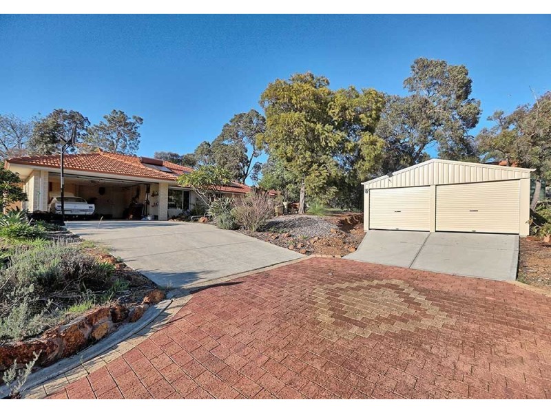 73 Connor Road, Lesmurdie WA 6076