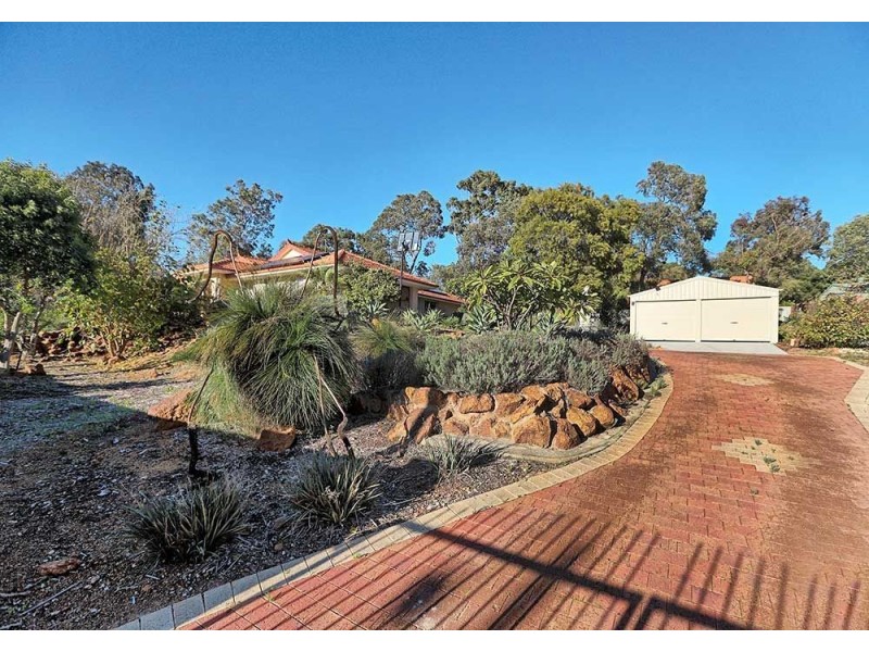 73 Connor Road, Lesmurdie WA 6076