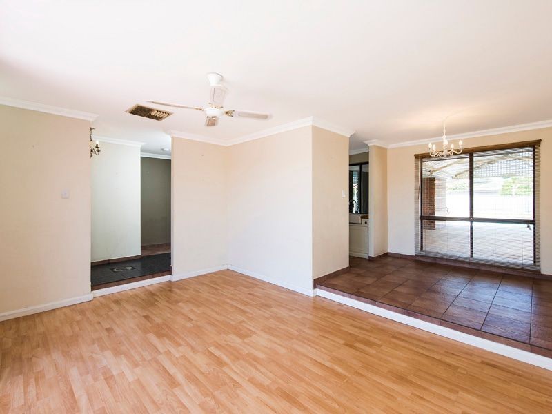 4 Leith Place, High Wycombe WA 6057