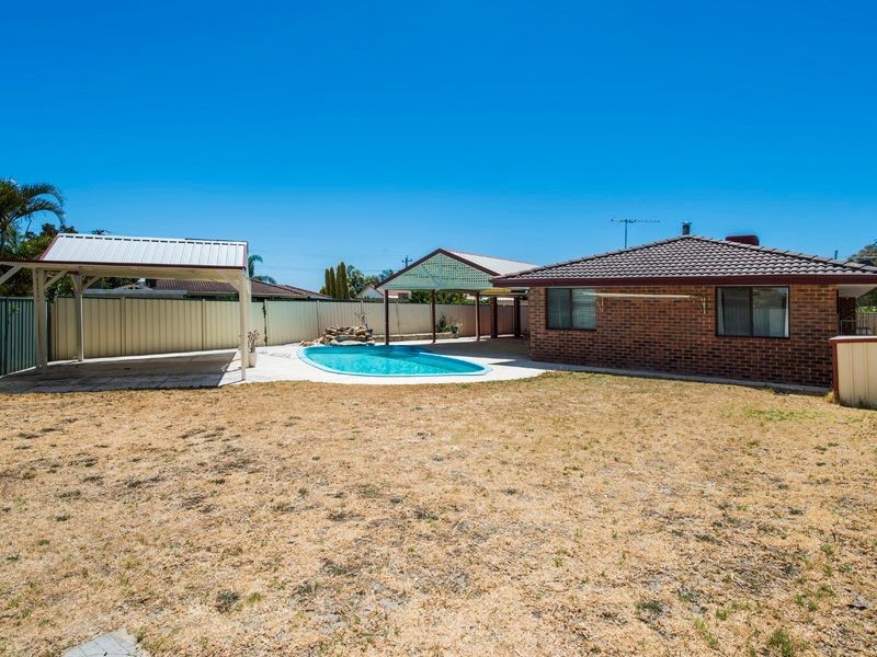 4 Leith Place, High Wycombe WA 6057