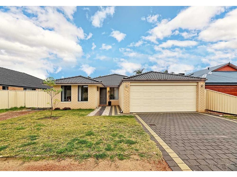 55 Baza Gardens, Maida Vale WA 6057