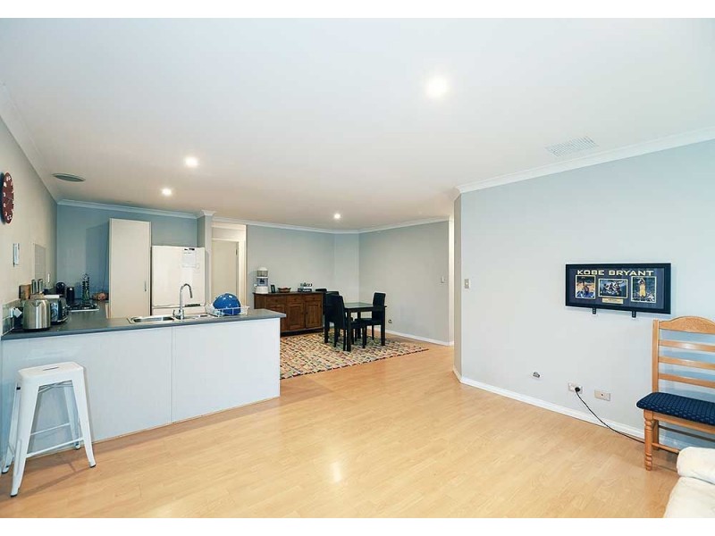 55 Baza Gardens, Maida Vale WA 6057