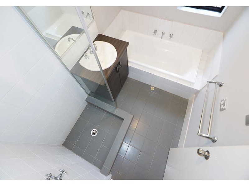 55 Baza Gardens, Maida Vale WA 6057