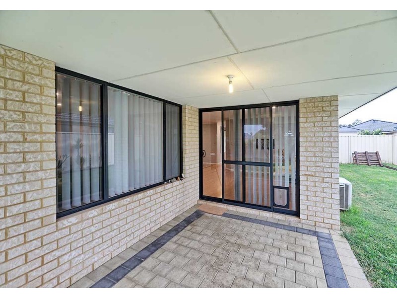 55 Baza Gardens, Maida Vale WA 6057