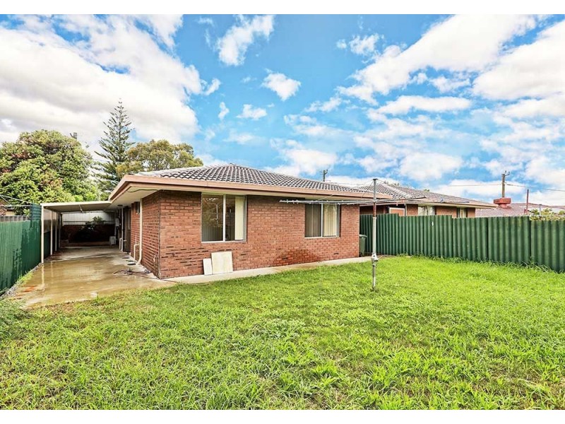 7B Aralia Way, Forrestfield WA 6058