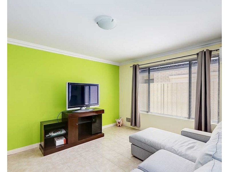 43 Larwood Crescent, High Wycombe WA 6057