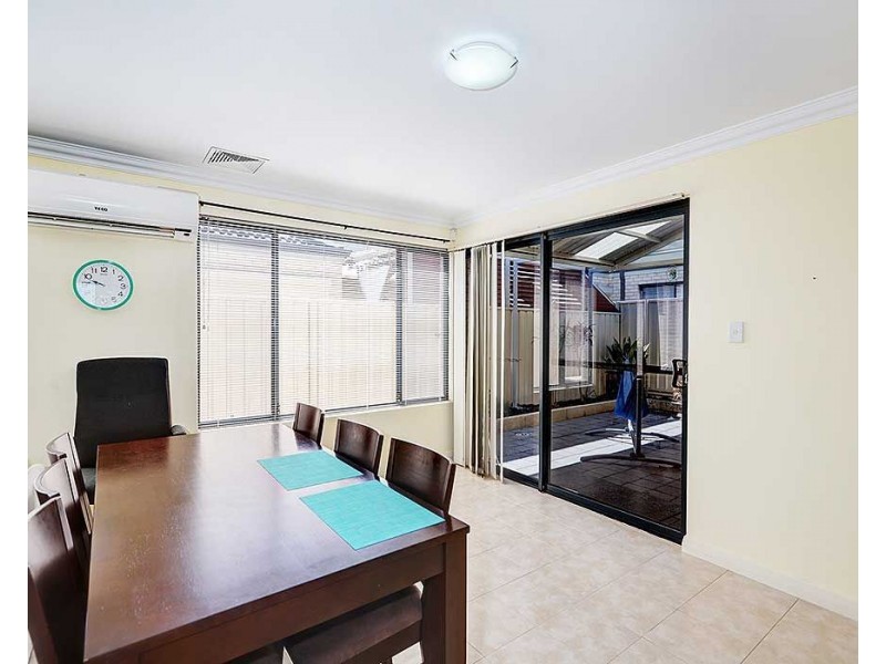 43 Larwood Crescent, High Wycombe WA 6057