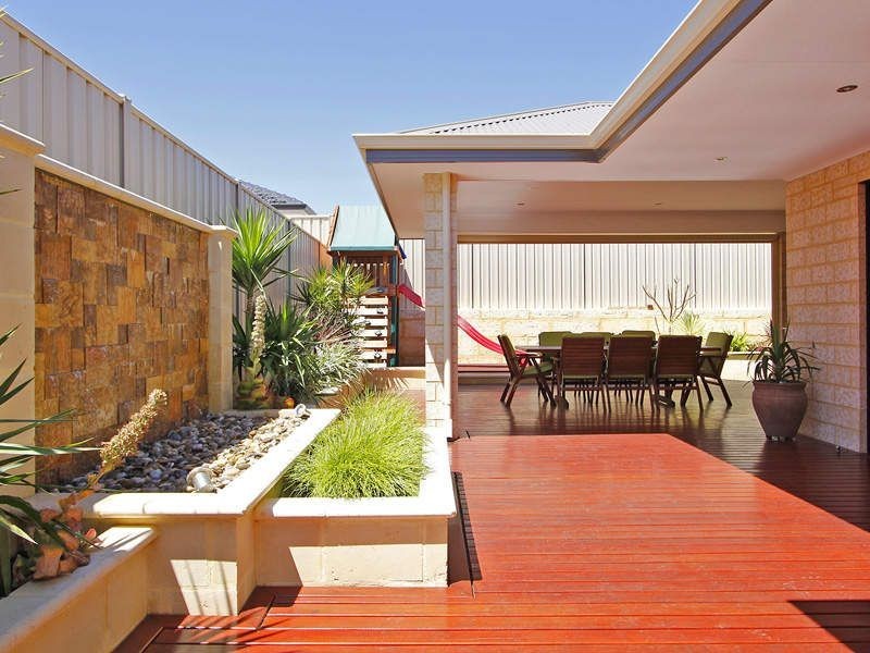 8 Epping Court, High Wycombe WA 6057