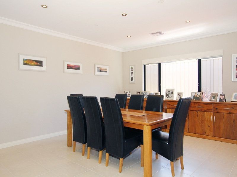 8 Epping Court, High Wycombe WA 6057