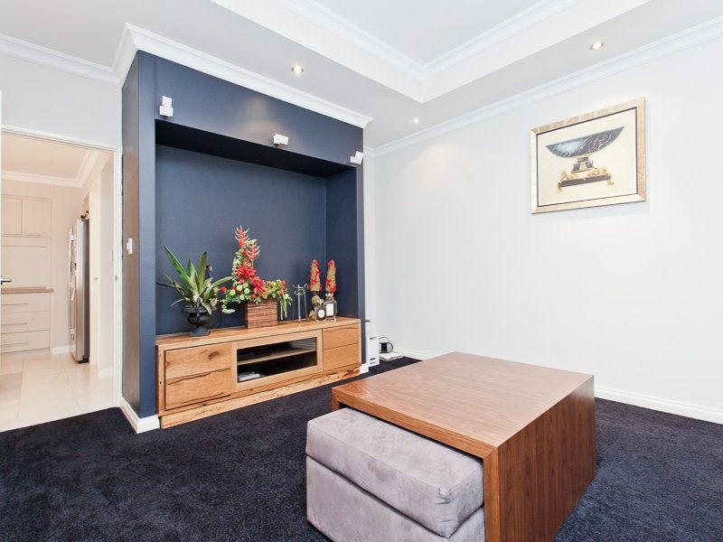 8 Epping Court, High Wycombe WA 6057