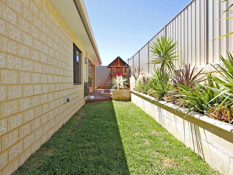 8 Epping Court, High Wycombe WA 6057