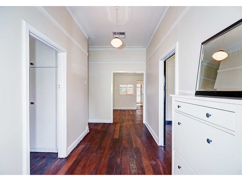 11 East Street, Guildford WA 6055