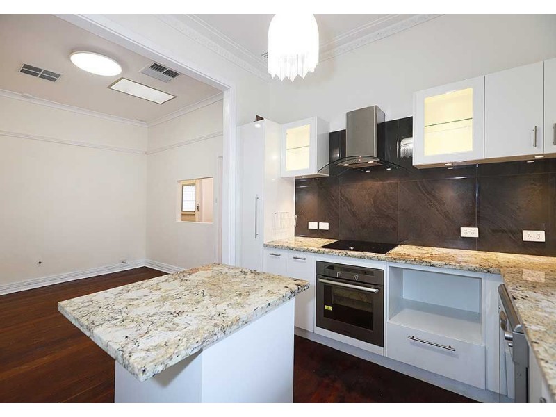 11 East Street, Guildford WA 6055