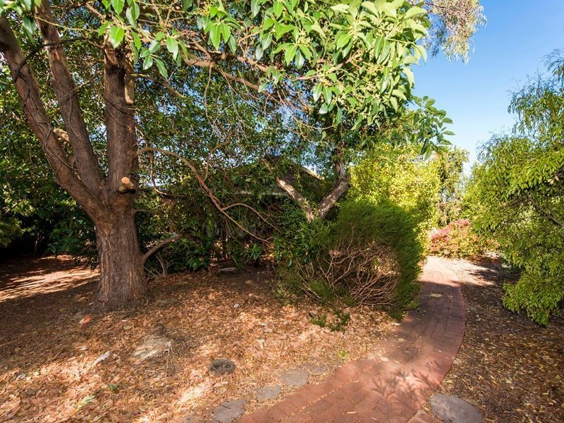 446 Kalamunda Road, High Wycombe WA 6057