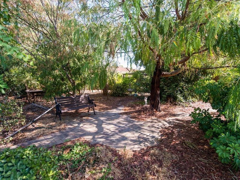 446 Kalamunda Road, High Wycombe WA 6057