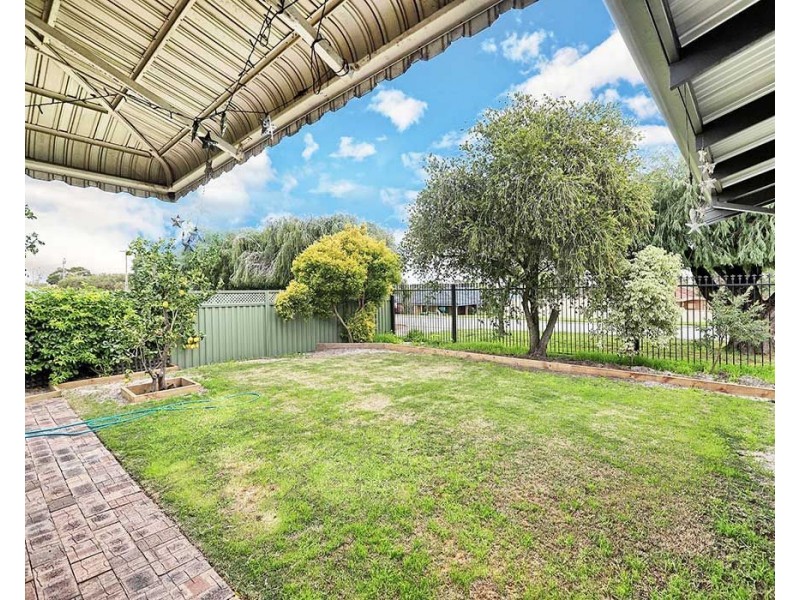11 Hume Road, High Wycombe WA 6057