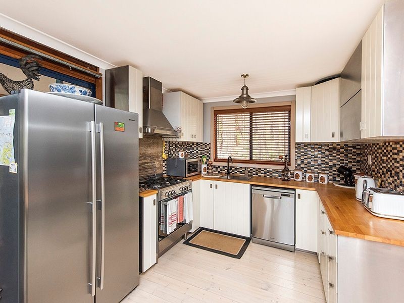 4 Windoo Road, Parkerville WA 6081