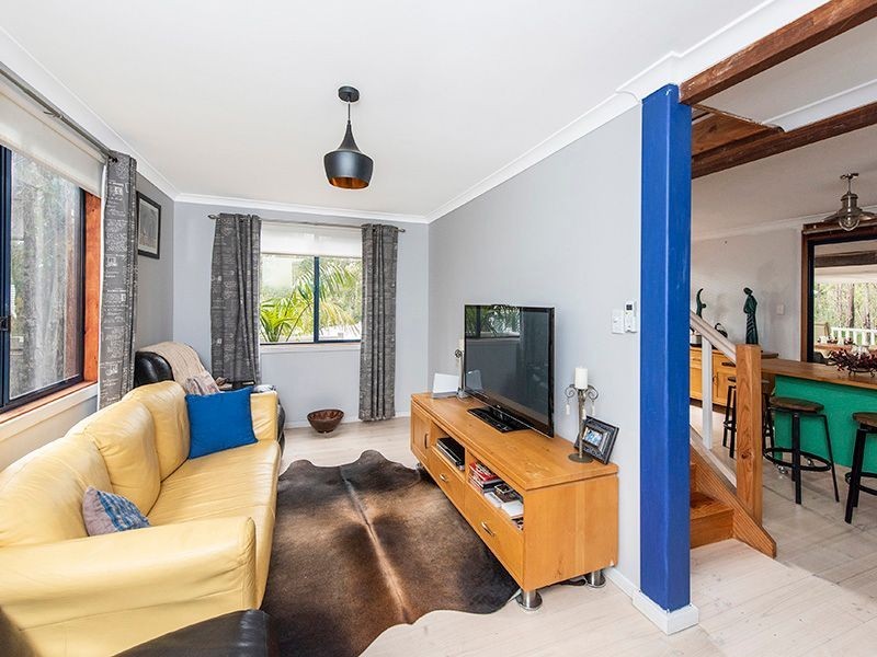 4 Windoo Road, Parkerville WA 6081