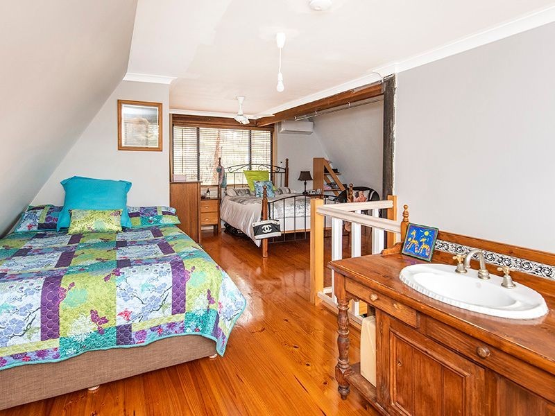 4 Windoo Road, Parkerville WA 6081