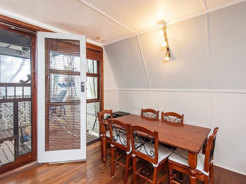 4 Windoo Road, Parkerville WA 6081