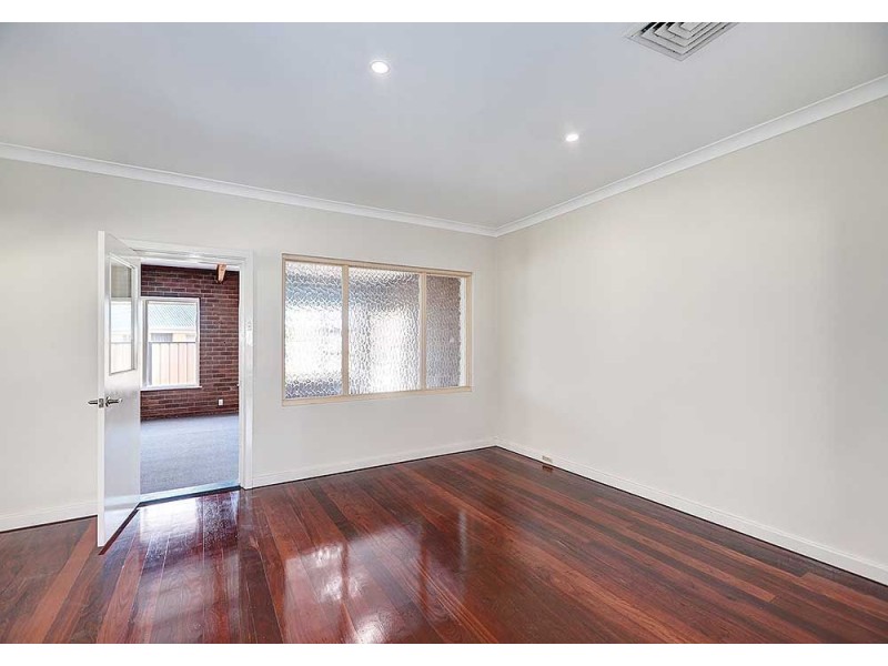 35 Sorensen Road, High Wycombe WA 6057