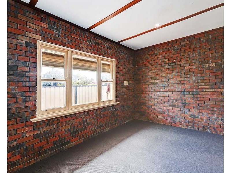 35 Sorensen Road, High Wycombe WA 6057