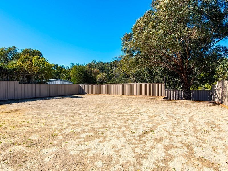 4b Prichard Road, Greenmount WA 6056