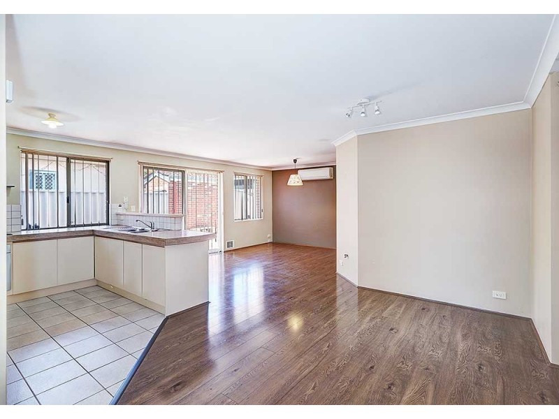 2/5 Davies Street, East Cannington WA 6107
