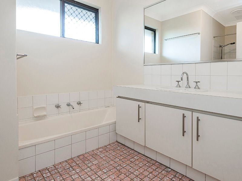 66 Pavetta Crescent, Forrestfield WA 6058