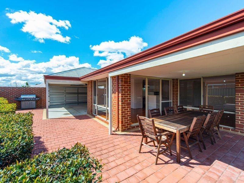 14 Elford Corner, High Wycombe WA 6057