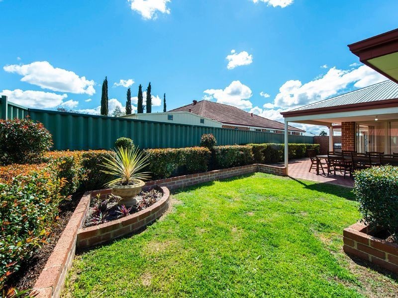 14 Elford Corner, High Wycombe WA 6057