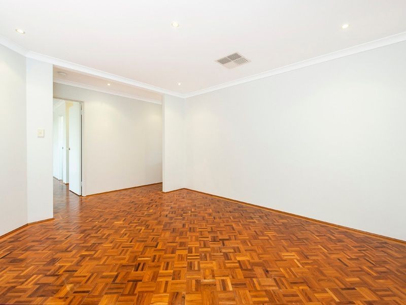 14 Elford Corner, High Wycombe WA 6057