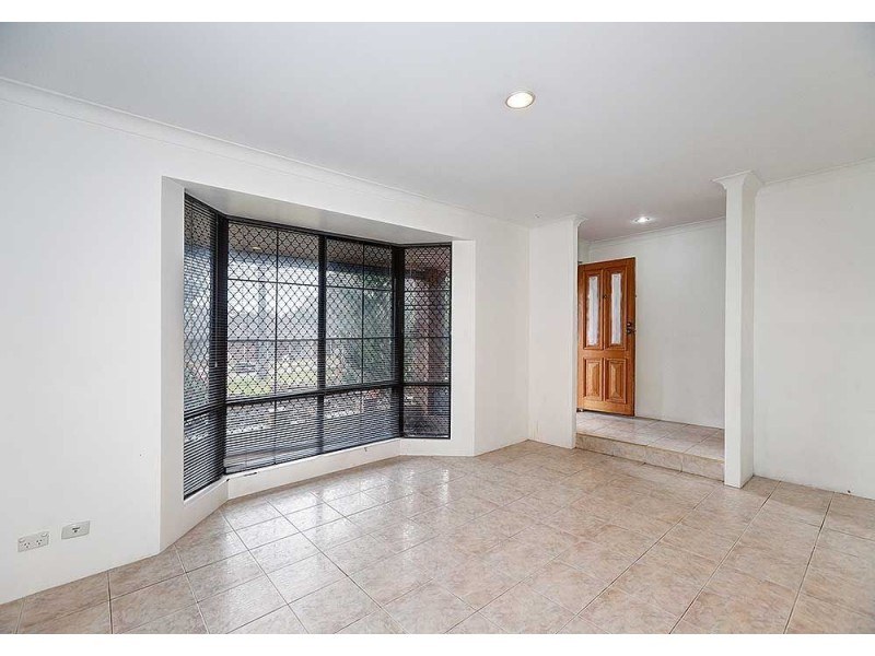 6 Swift Court, High Wycombe WA 6057