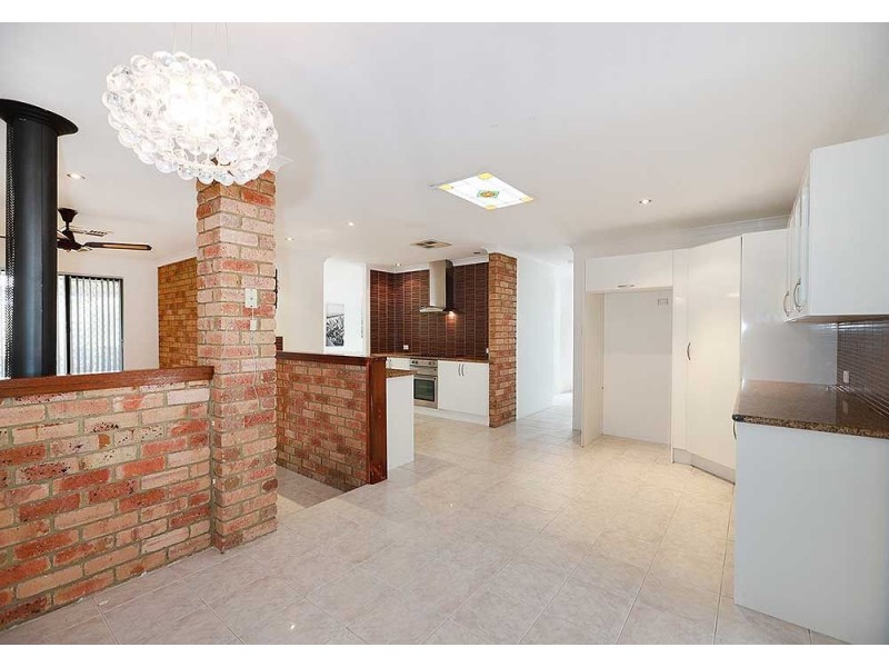 6 Swift Court, High Wycombe WA 6057