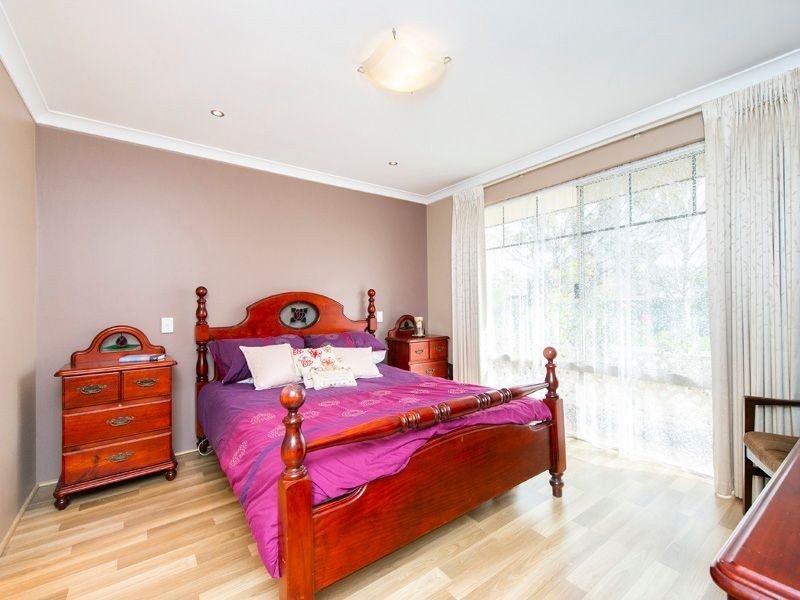 21 Regency Ramble, Wattle Grove WA 6107