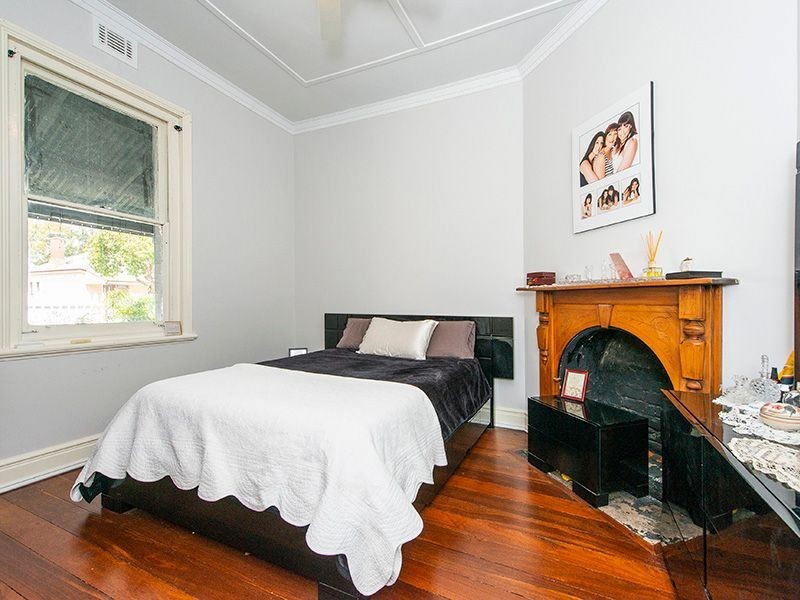 31 Frederic Street, Midland WA 6056